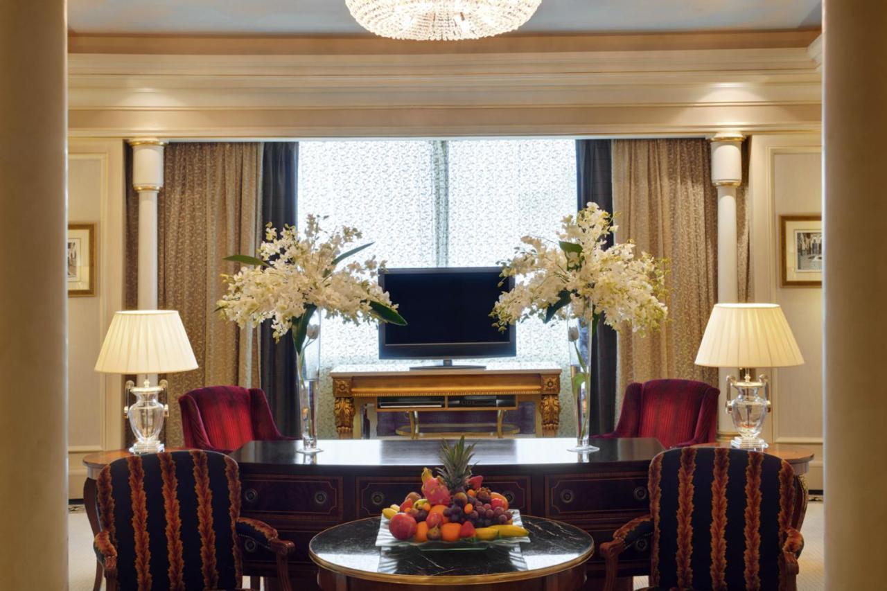 Moevenpick Hotel Ал Хубар Екстериор снимка A living room at the Mandarin Oriental, Bangkok