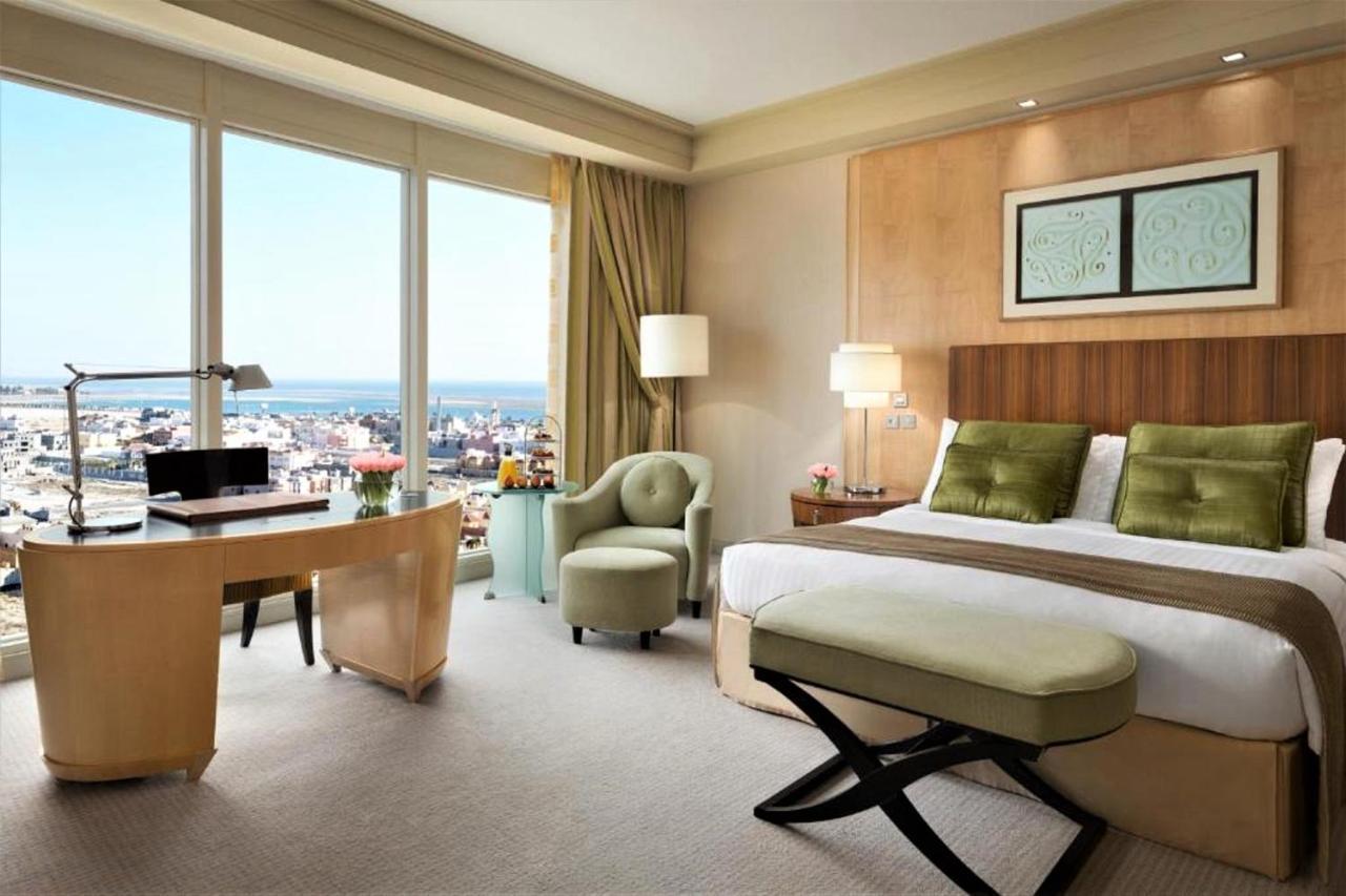 Moevenpick Hotel Ал Хубар Екстериор снимка Deluxe room